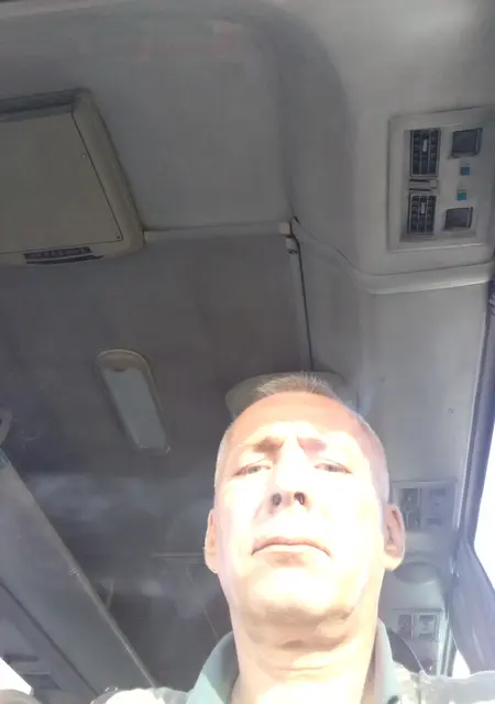 Владимир из Оренбурга, ищу на сайте знакомства на одну ночь