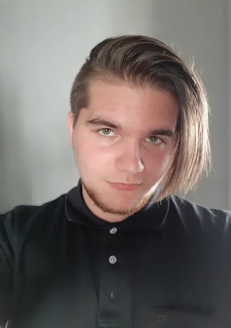 Я Ярослав, 24, из Лесного Городка, ищу знакомства на одну ночь