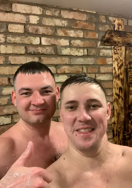 Я Артем, 25, знакомлюсь на одну ночь в Октябрьском