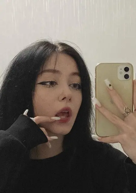 Я Ива, 20, из Уфы, ищу знакомство для постоянных отношений