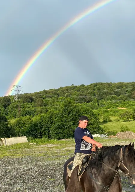 Арсен из Владикавказа, мне 20, познакомлюсь для приятного времяпровождения