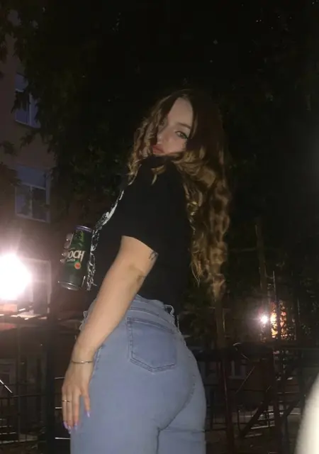 Александра из Екатеринбурга, ищу на сайте знакомства на одну ночь