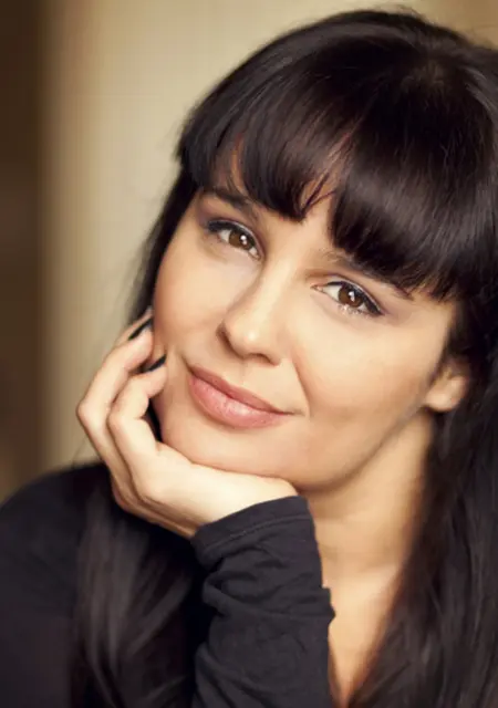 Дарья из Астрахани, мне 42, познакомлюсь для приятного времяпровождения