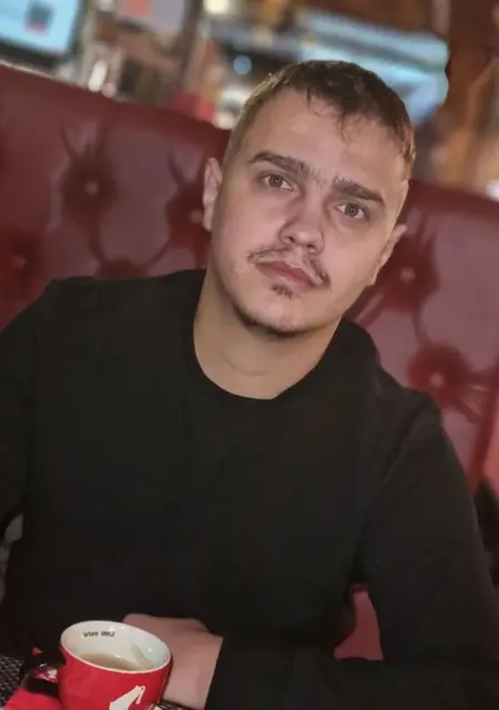 Я Alex, 27, из Бухареста, ищу знакомство