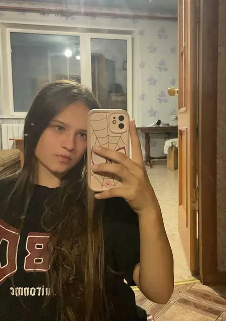Я Оля, 18, из Москвы, ищу знакомство для дружбы