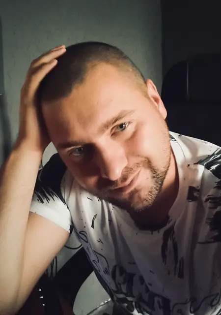 Я Усики, 35, из Свободного, ищу знакомства на одну ночь