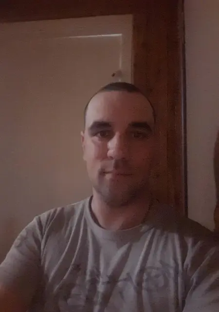 Максим из Балакова, ищу на сайте знакомства на одну ночь