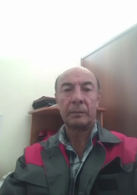 Я Данияр, 57, из Большого Камня, ищу знакомства на одну ночь