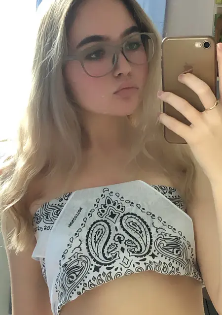 Арайна из Иркутска, ищу на сайте приятное времяпровождение