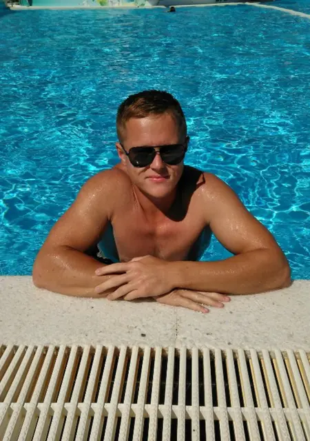 Джон из Боровичей, ищу на сайте приятное времяпровождение