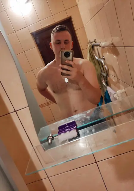 Егор Белов из Вязьмы, ищу на сайте знакомства на одну ночь