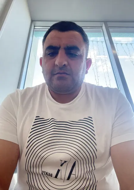 Я Юра, 39, знакомлюсь без обязательств в Уфе