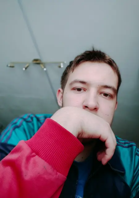 Александр из Киселевска, мне 24, познакомлюсь на одну ночь