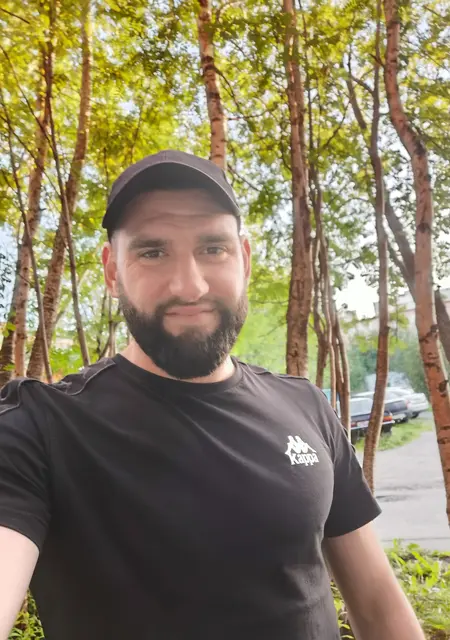 Я Мирослав, 37, знакомлюсь без обязательств в Мурманске