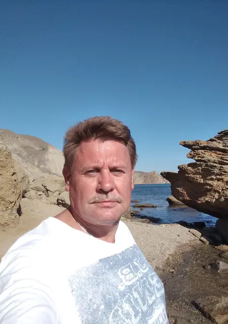 Я Валерий, 54, из Дмитрова, ищу знакомство для приятного времяпровождения