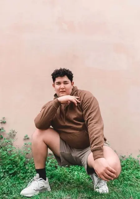 Я Femboy, 19, знакомлюсь в Мадриде