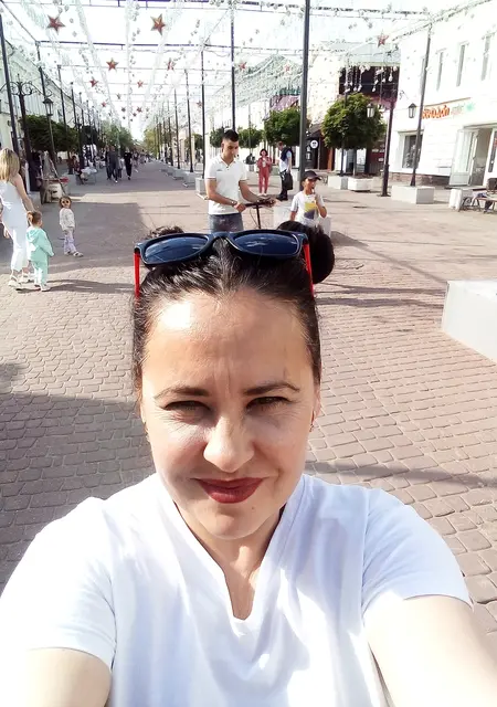 Наташа из Москвы, мне 51, познакомлюсь без обязательств