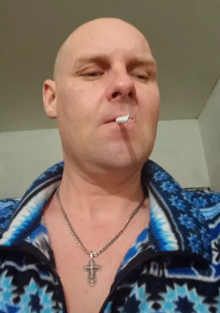 Александр из Киренска, мне 42, познакомлюсь без обязательств