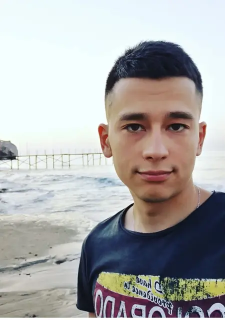 Я Ринат, 35, знакомлюсь для приятного времяпровождения в Тольятти