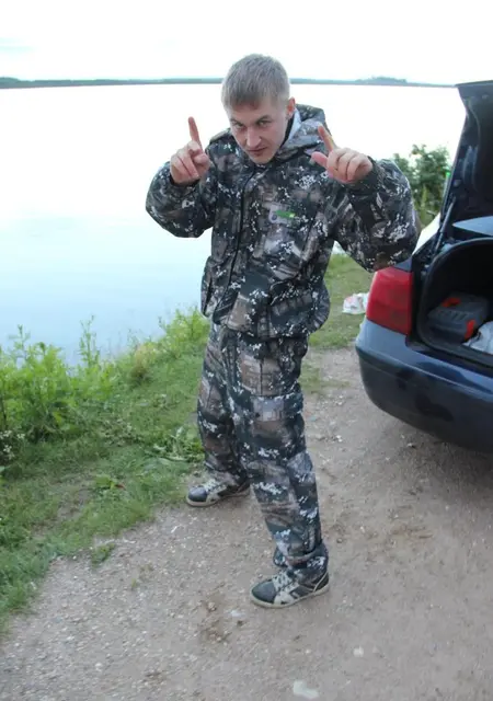 Артём из Кимр, ищу на сайте знакомства на одну ночь