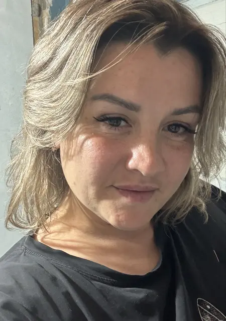 Алена из Новосибирска, мне 36, познакомлюсь для постоянных отношений