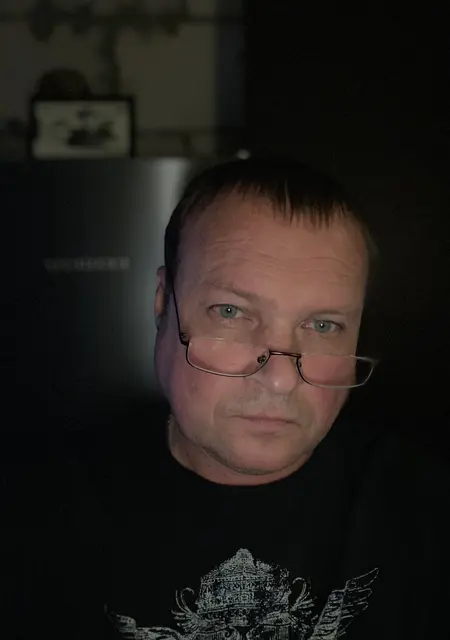 Сергей из Нахабина, мне 53, познакомлюсь без обязательств