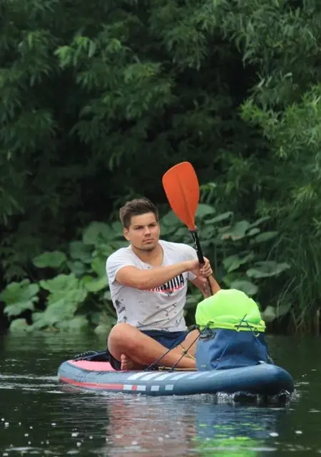 Я Илья, 20, из Перми, ищу знакомства без обязательств