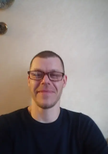 Денис из Архангельска, ищу на сайте знакомства без обязательств