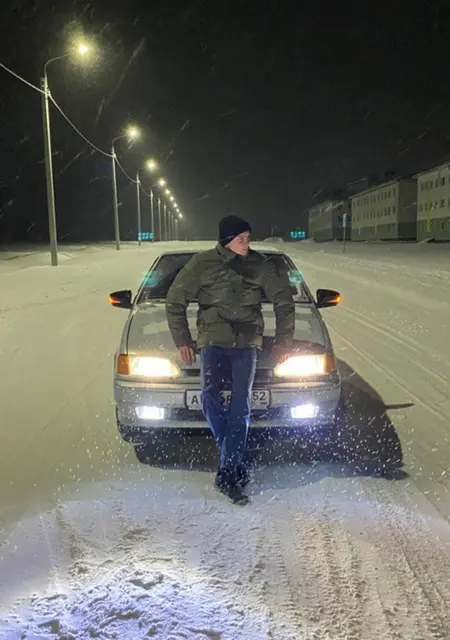 Олег из Йошкар-Олы, мне 20, познакомлюсь для приятного времяпровождения