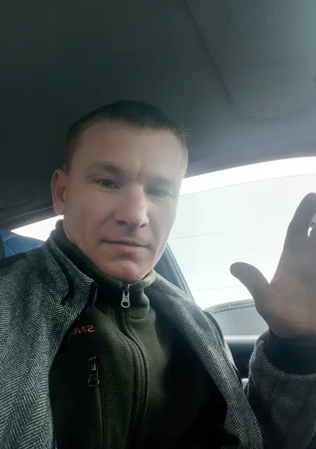 Я Виктор, 40, из Абакана, ищу знакомства без обязательств