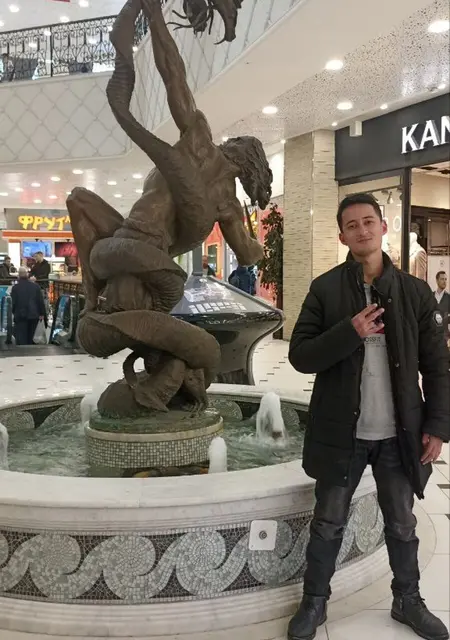 Я Асадбек, 25, из Долгопрудного, ищу знакомства без обязательств