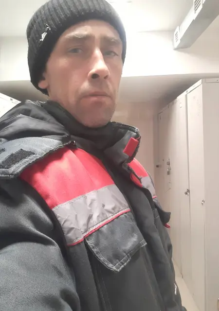 Влад из Карасука, ищу на сайте знакомства на одну ночь