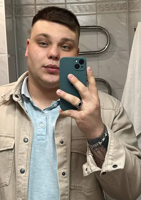 Илья из Югорска, ищу на сайте знакомства на одну ночь