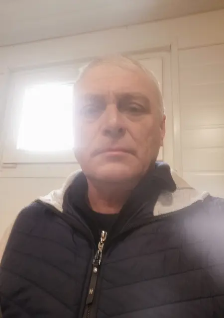 Олег из Владикавказа, мне 53, познакомлюсь без обязательств