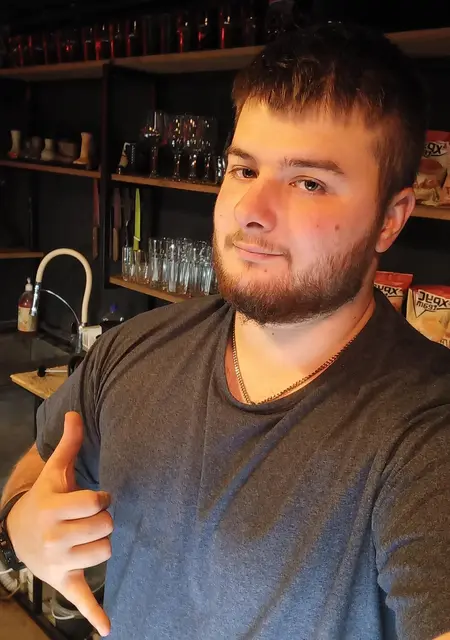 Александр из Рязани, мне 29, познакомлюсь на одну ночь