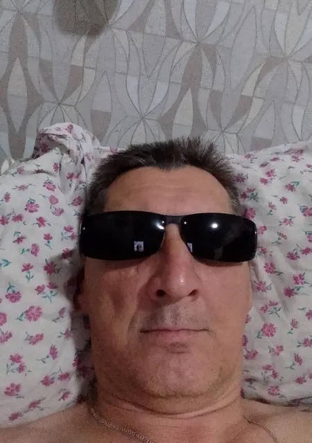 Я Серж, 51, знакомлюсь на одну ночь в Вологде